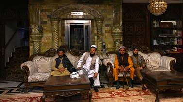 Los talibanes toman el lujoso palacio del ex vicepresidente afgano y abren una nueva era en Afganistán