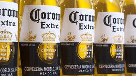 Cervecera mexicana Grupo Modelo frena producción por coronavirus