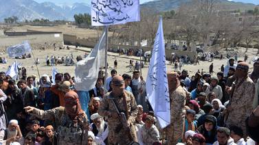 Los talibanes anuncian el fin de la tregua parcial en Afganistán