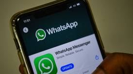 WhatsApp entró en la batalla por el mercado indio de pagos con el celular
