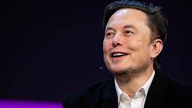 Elon Musk vende otros $3.600 millones en acciones de Tesla