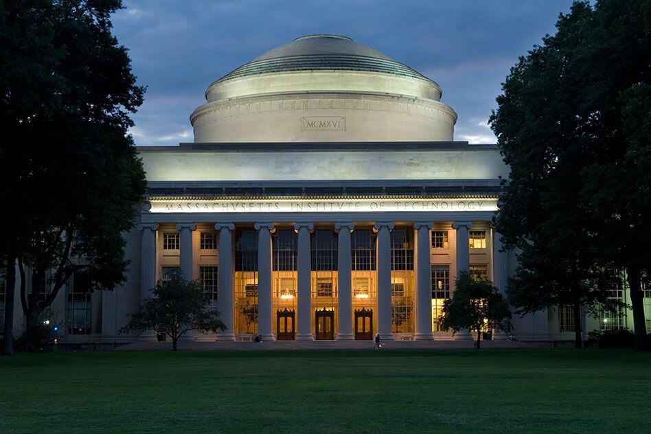 El Instituto Tecnológico de Massachusetts (MIT) se mantiene cada año como la universidad más prestiosa del mundo, según QS. 