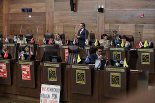 28/09/2023/ Diputados durante Sesión para votar proyecto sobre rebajo del Marchamo / foto: John Durán