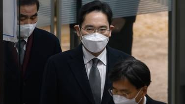Heredero de Samsung es condenado a cárcel por corrupción y deja al gigante tecnológico sin su principal responsable 