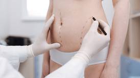 Cirugía estética: ¿cuánto cuesta un aumento mamario o una liposucción en el país?