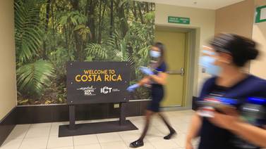 Lento reinicio de vuelos comerciales permitió ingreso a Costa Rica de 2.136 turistas durante agosto