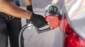 EF Explica: La ley 9.840 congeló el precio de la gasolina ¿pero es este el costo más bajo de los últimos años?