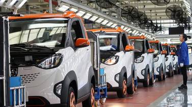 EE.UU. aumentará los impuestos para vehículos eléctricos chinos 