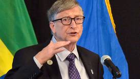 Bill Gates menosprecia los NFT y criptomonedas: “Se basan en la teoría del tonto mayor”