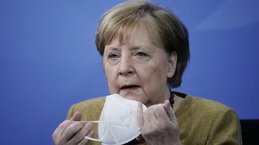 El partido alemán de Merkel está las puertas de una derrota en las elecciones regionales debido a un escándalo financiero