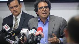 Edgar Mora, ministro de Educación, renuncia al cargo por presión de manifestantes 