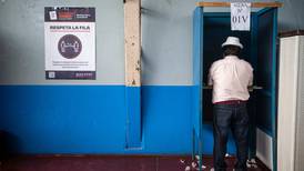 Chile vota pendiente de convocar a indecisos en su elección más incierta en 31 años