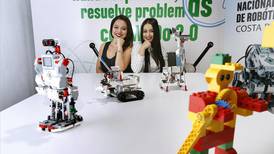 Dos emprendedoras llevan la robótica a niñas de la mano de franquicia de Lego