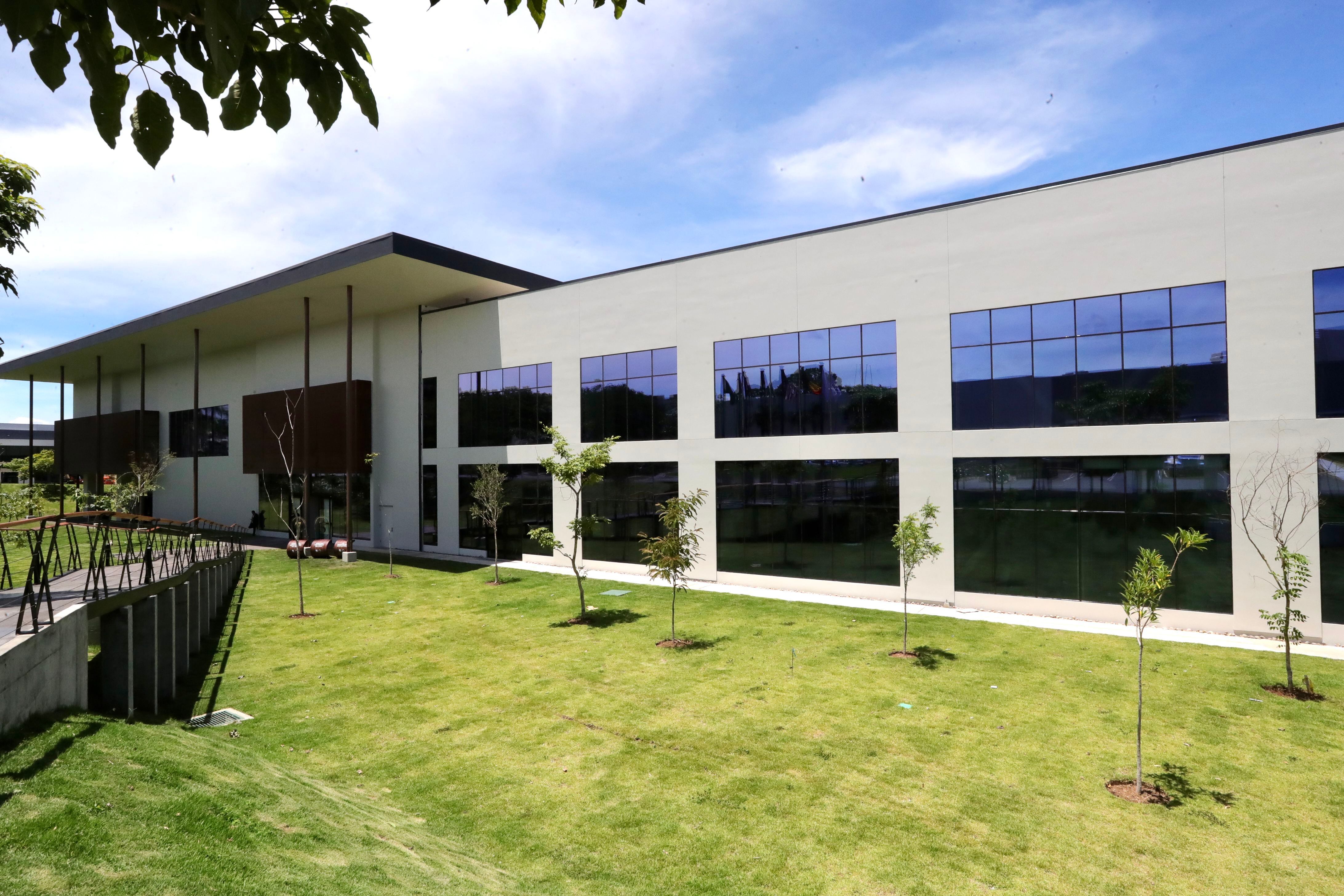 Establishment Labs inauguró este 19 de julio nuevas instalaciones en El Coyol de Alajuyela. Foto Alonso Tenorio