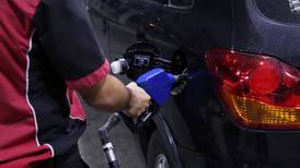 La economía estadounidense resiente los precios de los combustibles 