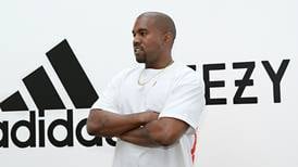 Beneficio de Adidas cayó 83% en 2022 luego de romper con el rapero Kanye West 