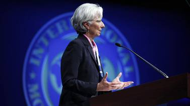 Lagarde critica la forma de Trump de comentar política monetaria en Twitter