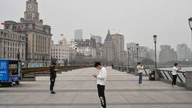 Shanghái se convierte en ciudad fantasma ante riesgo de confinamiento por COVID-19