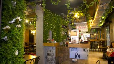 Pareja costarricense abrió un restaurante en 29 días en Madrid y ya es el #1 en TripAdvisor, ¿cómo lo hicieron? 