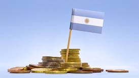 Vencimientos de deuda externa se asoman nuevamente en Argentina, que debe cancelar miles de millones de dólares al Club de París