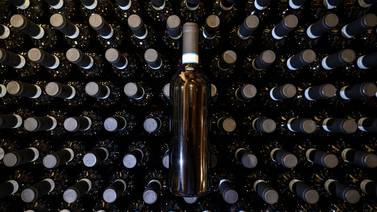 Productores de vino australiano buscan nuevos mercados para compensar pérdidas por aranceles chinos