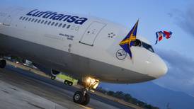Lufthansa, golpeada por el coronavirus, prevé suprimir 22.000 empleos
