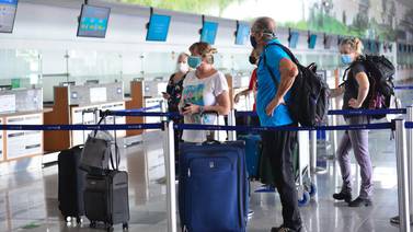 Turistas extranjeros compran más seguros de salud internacionales que locales para ingresar a Costa Rica