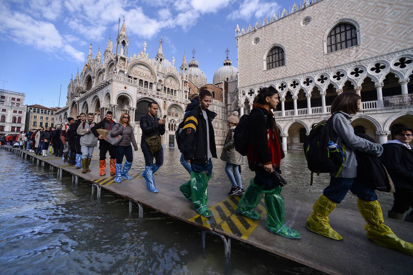 La Unesco había recomendado incluir a Venecia en la lista de patrimonio mundial en peligro debido a la falta de medidas efectivas para abordar los problemas causados por el cambio climático y el turismo masivo.