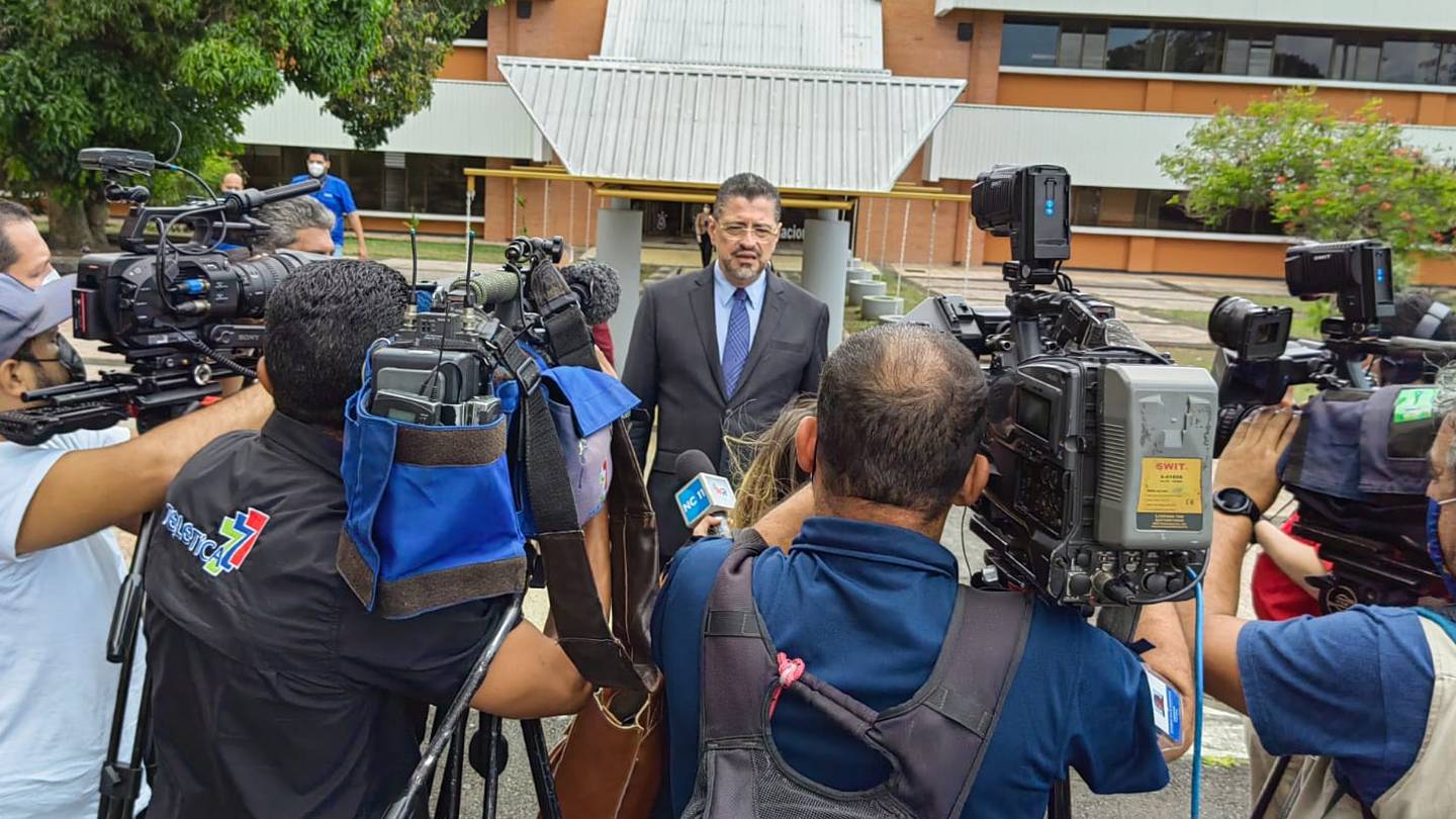Para los expertos en libertad de prensa y libertad de expresión, Rodrigo Chaves será un presidente que tendrá fuertes problemas con los medios de comunicación