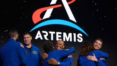 De Apolo a Artemis. ¿Por qué Estados Unidos apuesta por la industria espacial privada?
