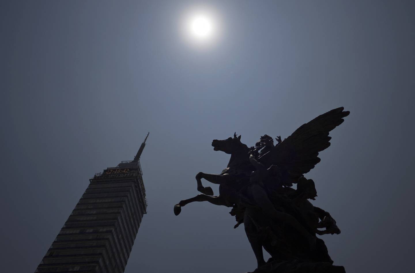 Eclipse total de Sol: las mejores 20 fotos del fenómeno que fascinó a México, Estados Unidos y Canadá | EF