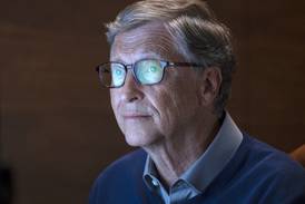 Bill Gates revela cuál es la edad correcta para darle el primer celular a un niño