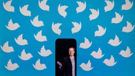 Twitter prohibirá a los usuarios incluir en sus publicaciones enlaces a otras redes sociales