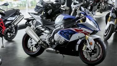Vendedores de motos recurren a la variedad en  precios para acelerar sus ventas