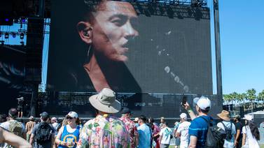 Los negocios aledaños celebran el regreso del festival de música Coachella  