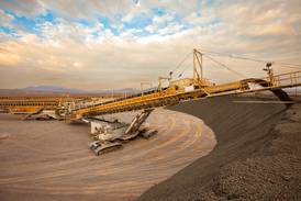 El cobre supera la barrera de los $10.000 por tonelada impulsado por la transición energética