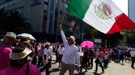 Se alzan protestas en México contra reforma electoral del presidente López Obrador