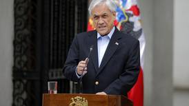 Presidente de Chile pidió a todos sus ministros poner sus cargos a disposición 