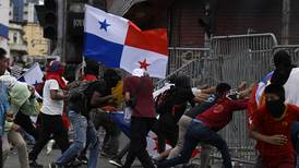 Panamá declara moratoria minera tras dos semanas de masivas protestas
