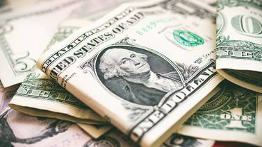 Tres factores que tienen al dólar en uno de sus niveles más bajos