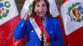 Dina Boluarte, presidenta de Perú, descarta renunciar y exige al Congreso adelantar elecciones