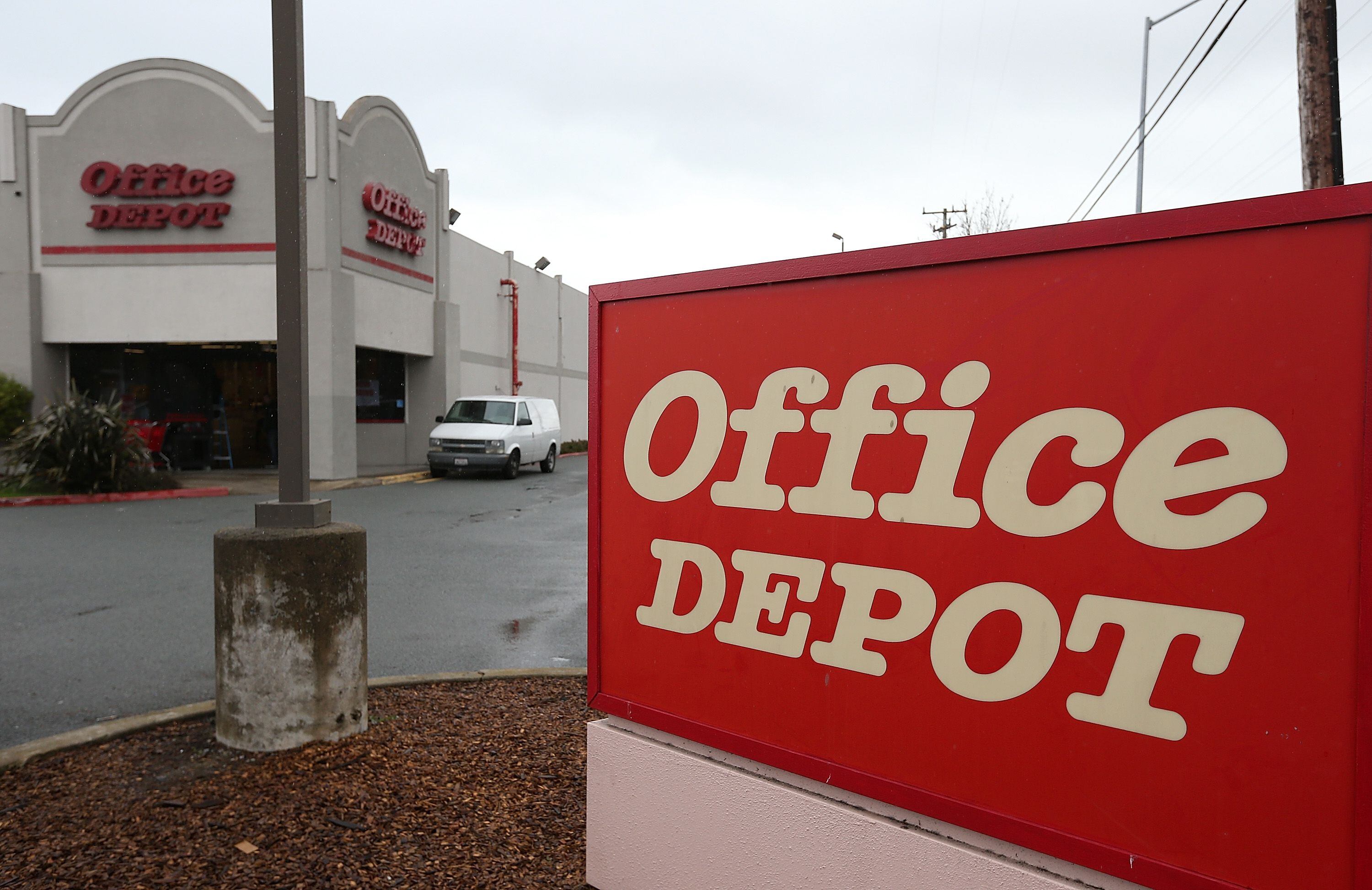 Total 23+ imagen diferencia entre office depot y office max Abzlocal.mx