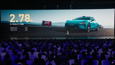 Xiaomi, fabricante chino de aparatos electrónicos, presenta su primer auto eléctrico