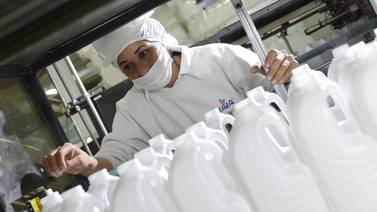 Grupo Lala está más cerca de vender leche en supermercados de Costa Rica