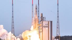 Primer satélite comercial “flexible” Quantum ya fue puesto en órbita por el cohete Ariane 5