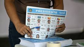 Panamá cierra urnas de elecciones presidenciales con el delfín de Martinelli como favorito