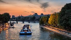 París convierte el agua del río Sena en su sistema de refrigeración 