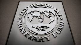 Costa Rica tocó las puertas del FMI en 17 ocasiones desde 1961 ¿cuántas veces cumplió las metas para obtener recursos?