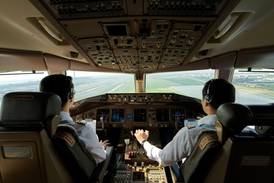 ¿Quiere ser piloto o tripulante de cabina? Esta es la oferta de carreras y precios en Costa Rica