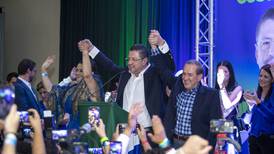 Empresarios reaccionan a resultados electorales y piden a Chaves medidas de reactivación económica